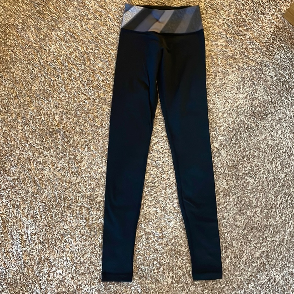 Lululemon leggings size 2